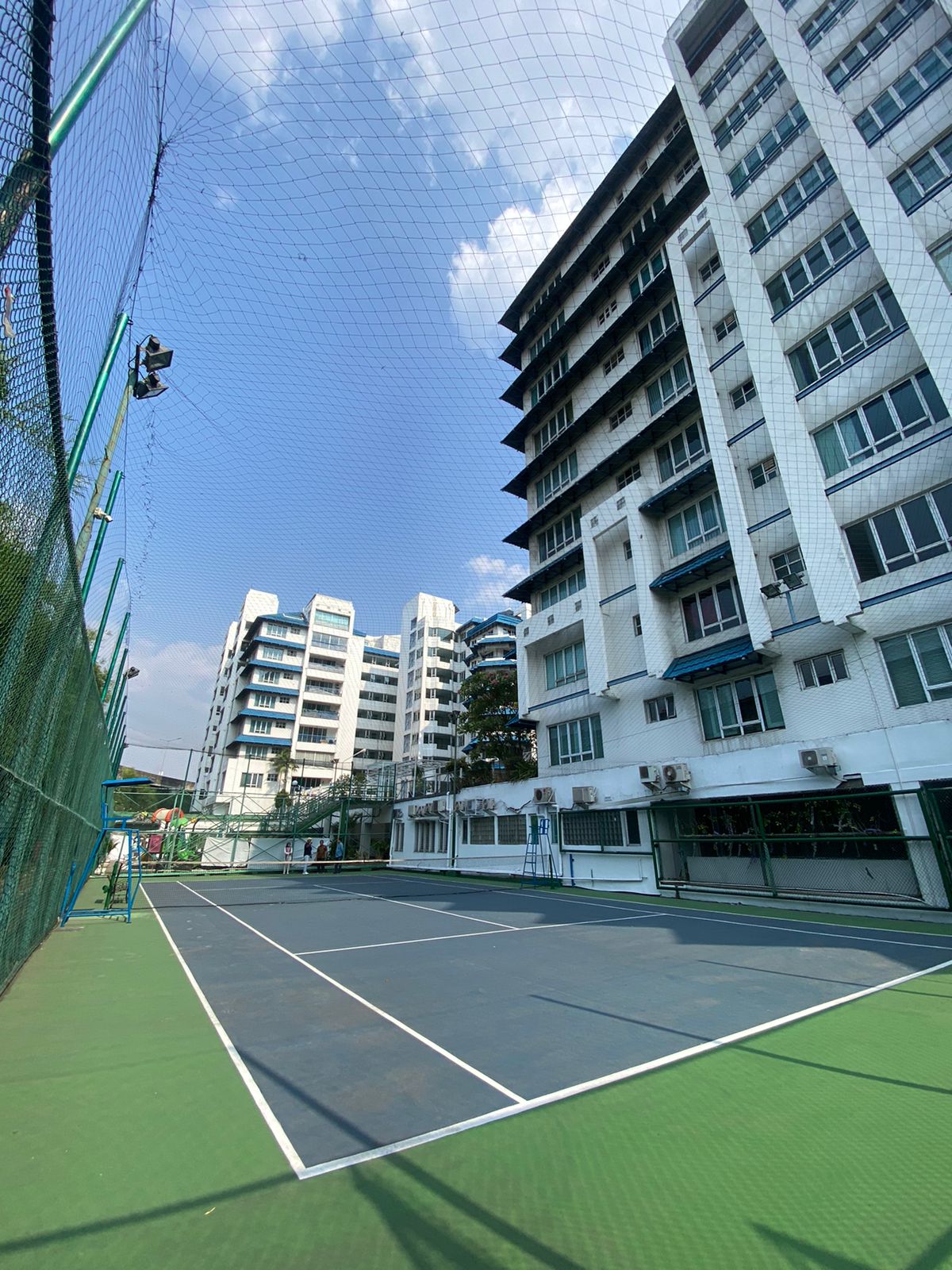 Lapangan Gameon Apartemen Brawijaya Lapangan Tennis
